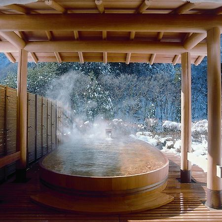 Nishiyama Onsen Keiunkan Hotel Hayakawa ภายนอก รูปภาพ